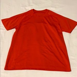 Lululemon men’s large lunar new year shirt large